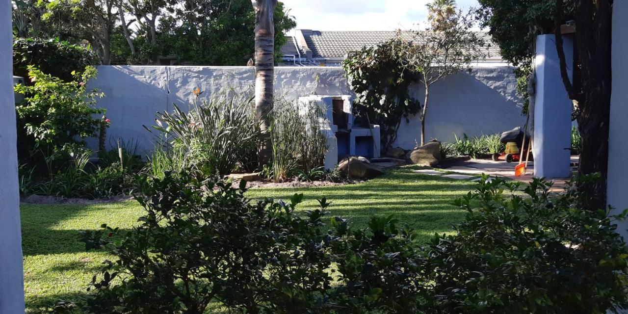 Be My Guest Lodge Bloubergstrand Exterior photo