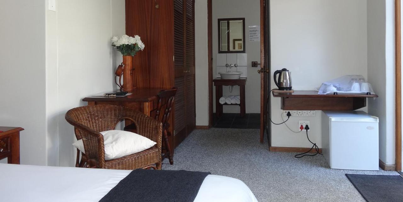 Be My Guest Lodge Bloubergstrand Exterior photo