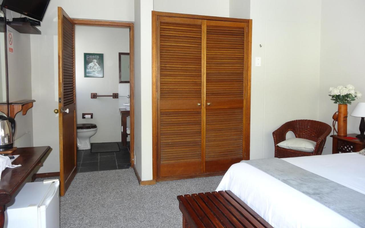 Be My Guest Lodge Bloubergstrand Exterior photo